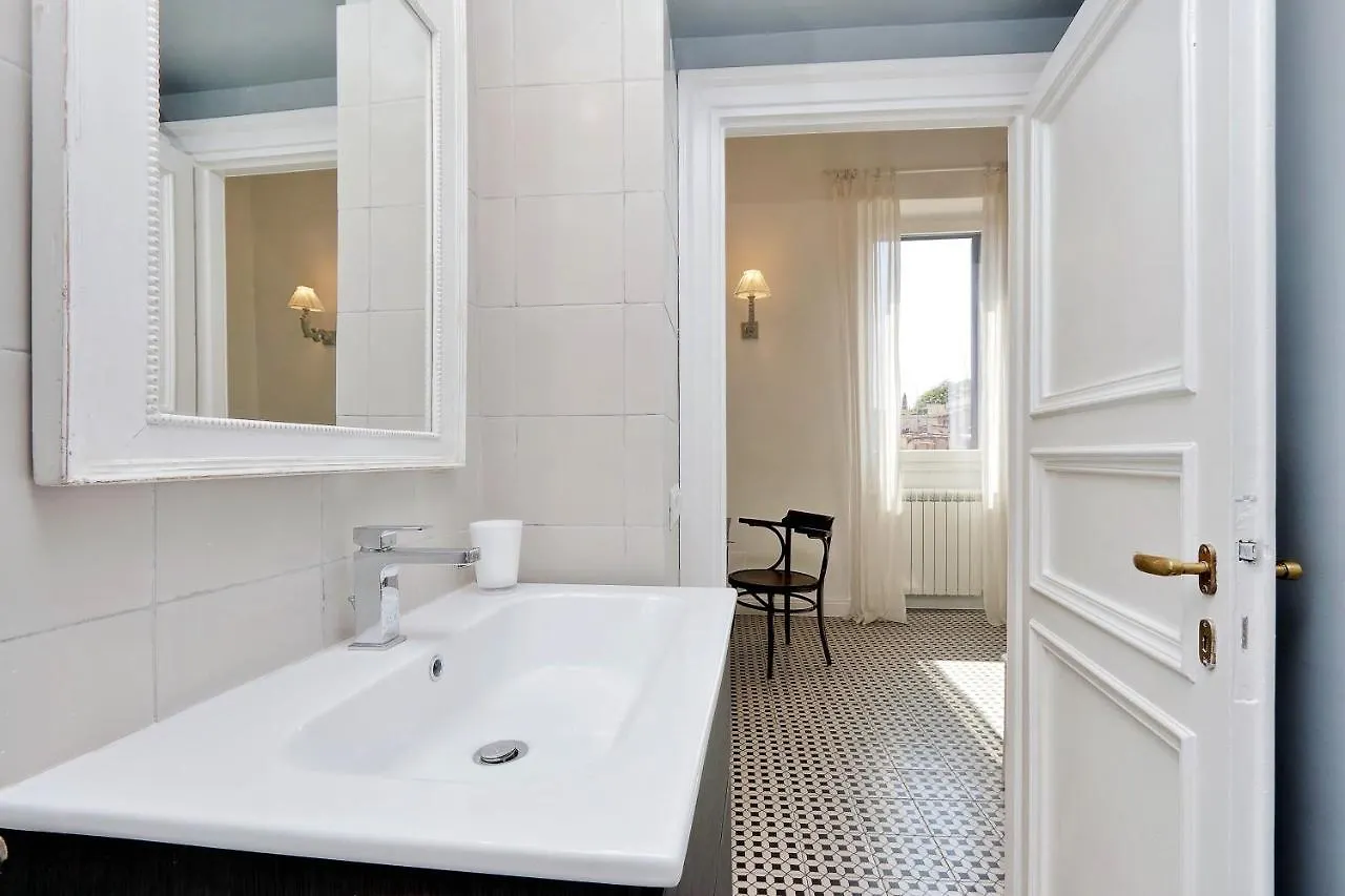 Garibaldi 3 Apartment Rome